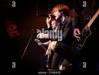 Fell Out Boy (Fall Out Boy Tribute Band) tritt an der O2 Academy Islington, London auf © Clarissa Debenham (Film Free Photography) / Alamy Stockfoto