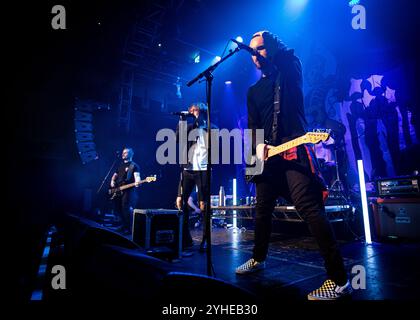 Fell Out Boy (Fall Out Boy Tribute Band) tritt an der O2 Academy Islington, London auf © Clarissa Debenham (Film Free Photography) / Alamy Stockfoto