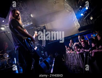 Fell Out Boy (Fall Out Boy Tribute Band) tritt an der O2 Academy Islington, London auf © Clarissa Debenham (Film Free Photography) / Alamy Stockfoto