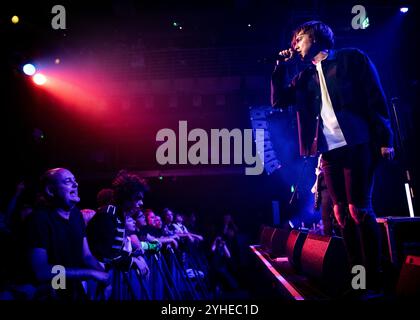 Fell Out Boy (Fall Out Boy Tribute Band) tritt an der O2 Academy Islington, London auf © Clarissa Debenham (Film Free Photography) / Alamy Stockfoto