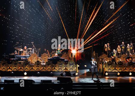 Italienisches Sängermusikkonzert - RENATO ZERO - Autoritratto Renato Zero während der Autoritratto Tour 2024 am 10. november 2024 im Palazzo dello Sport, Rom, Italien. Während des RENATO ZERO - Autoritratto, italienischer Sänger Musikkonzert in Rom, Italien, 11. November 2024 Rome Palazzo dello Sport Italien Copyright: XEmanuelaxVertollix/xLiveMediax LPM 1608732 Stockfoto