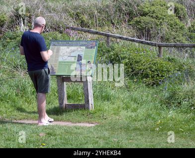 Willkommen bei Skrinkle Board, Skrinkle Haven, Pembrokeshire, South Wales, Wales, UK Stockfoto