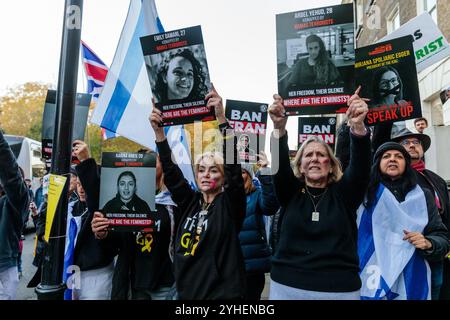 SOAS, London, Großbritannien. November 2024. Kampagne gegen den Antisemitismus veranstalten Sie eine Demonstration an der Schule für Orientalische und Afrikanistik (SOAS), wo die UN-Sonderberichterstatterin für die besetzten palästinensischen Gebiete, Francesca Albanese, wie sie zuvor über „die jüdische Lobby“ gepostet hat und angeblich auf einer von der Hamas organisierten Konferenz erklärt hat, dass sie „das Recht auf Widerstand“ hätten. Quelle: Amanda Rose/Alamy Live News Stockfoto