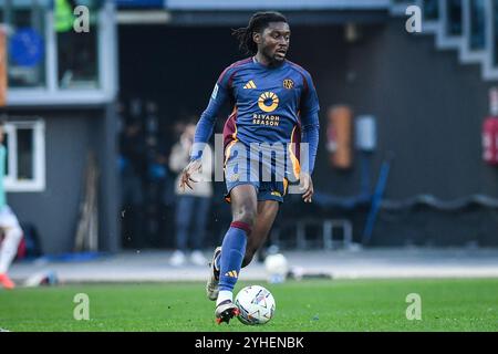 Rom, Italien, Italien. November 2024. Manu KONE von AS Roma während des Spiels der Serie A zwischen AS Roma und Bologna FC im Stadio Olimpico am 10. November 2024 in Rom. (Kreditbild: © Matthieu Mirville/ZUMA Press Wire) NUR REDAKTIONELLE VERWENDUNG! Nicht für kommerzielle ZWECKE! Stockfoto