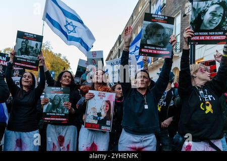 SOAS, London, Großbritannien. November 2024. Kampagne gegen den Antisemitismus veranstalten Sie eine Demonstration an der Schule für Orientalische und Afrikanistik (SOAS), wo die UN-Sonderberichterstatterin für die besetzten palästinensischen Gebiete, Francesca Albanese, wie sie zuvor über „die jüdische Lobby“ gepostet hat und angeblich auf einer von der Hamas organisierten Konferenz erklärt hat, dass sie „das Recht auf Widerstand“ hätten. Quelle: Amanda Rose/Alamy Live News Stockfoto