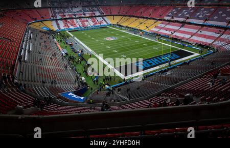 München, Deutschland. November 2024. American Football, NFL, Carolina Panthers - New York Giants, Spieltag 10, Hauptrunde in der Allianz Arena: Die Allianz Arena vor dem Spiel. Quelle: Sven Hoppe/dpa/Alamy Live News Stockfoto