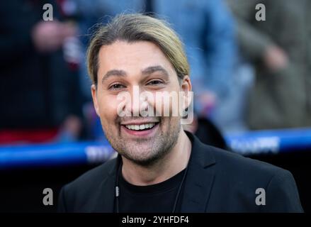 München, Deutschland. November 2024. American Football, NFL, Carolina Panthers - New York Giants, Spieltag 10, Hauptrunde in der Allianz Arena: Geiger David Garrett vor dem Spiel. Quelle: Sven Hoppe/dpa/Alamy Live News Stockfoto