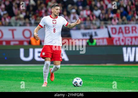 Jakub Moder aus Polen wurde während des Spiels der UEFA Nations League zwischen Polen und Kroatien im PGE Narodowy Stadion in Aktion genommen. Stockfoto