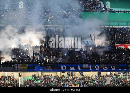 Mailand, Italien. November 2024. Italien, 29. märz 2024: Fans beim italienischen Meisterschaftsspiel der Serie A 2024-2025 zwischen Napoli und Inter im San Siro Stadion, Italien (Felice de Martino/SPP) Credit: SPP Sport Press Photo. /Alamy Live News Stockfoto