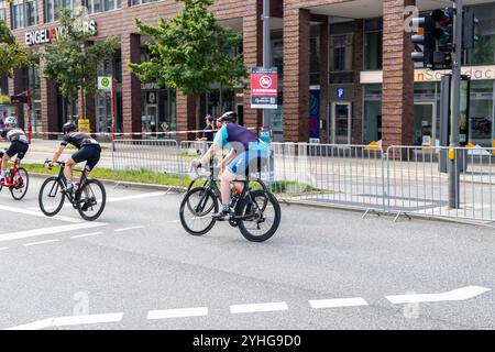 BEMER cyclassics Cycling Race , Europas größtes Radrennen findet in Hamburg statt, Rennen für Amateure und ein UCI World Tour Race für Profis, Hamburg, Deutschland Stockfoto