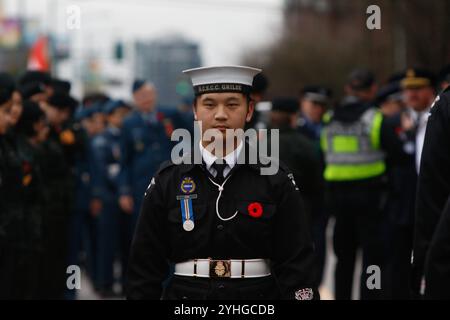 Vancouver, BC – 11. NOVEMBER: Eine kanadische Armee marschiert in der Port Moody Remembrance Day Parade. Vancouvers Gedenkfeier findet seit 100 Jahren ohne Unterbrechung statt und ist damit die am längsten laufende jährliche Veranstaltung in der Stadt. (Foto: Tomaz Jr/ Credit: PX Images/Alamy Live News Stockfoto