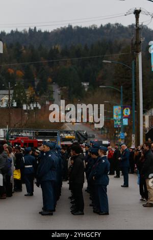 Vancouver, BC – 11. NOVEMBER: Eine kanadische Armee marschiert in der Port Moody Remembrance Day Parade. Vancouvers Gedenkfeier findet seit 100 Jahren ohne Unterbrechung statt und ist damit die am längsten laufende jährliche Veranstaltung in der Stadt. (Foto: Tomaz Jr/ Credit: PX Images/Alamy Live News Stockfoto