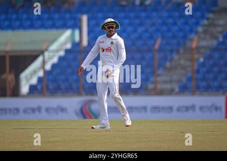 Najmul Hasan Shanto während des zweiten Testtages in Bangladesch und Südafrika im Zahur Ahmed Chowdhury Stadium in Sagorika, Chattogram, Bangladesch, Octo Stockfoto