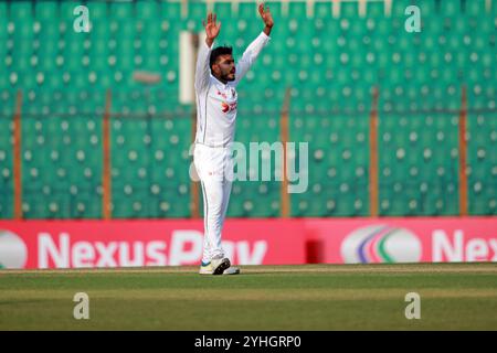 Mehidy Hasan Miraz während des zweiten Testtages in Bangladesch und Südafrika im Zahur Ahmed Chowdhury Stadium in Sagorika, Chattogram, Bangladesch, Oktob Stockfoto