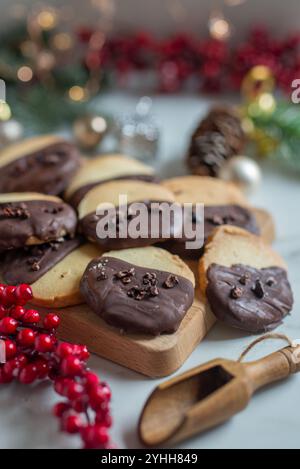 weihnachtskekse aus Schokolade mit Orange Stockfoto