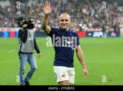 Saint Denis, Frankreich. November 2024. Maxime Lucu von Frankreich begrüßt die Fans nach dem Rugby-union-Spiel der Autumn Nations Series 2025 zwischen Frankreich und Japan am 9. November 2024 im Stade de France in Saint-Denis bei Paris, Frankreich - Foto Jean Catuffe/DPPI Credit: DPPI Media/Alamy Live News Stockfoto
