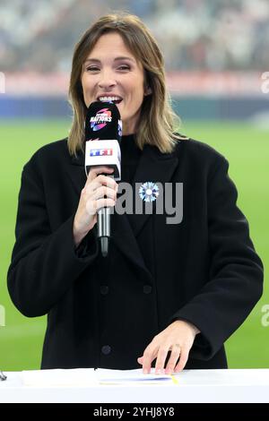 Saint Denis, Frankreich. November 2024. Isabelle Ithurburu kommentiert für TF1 das Rugby-union-Spiel der Autumn Nations Series 2025 zwischen Frankreich und Japan am 9. November 2024 im Stade de France in Saint-Denis bei Paris, Frankreich - Foto Jean Catuffe/DPPI Credit: DPPI Media/Alamy Live News Stockfoto