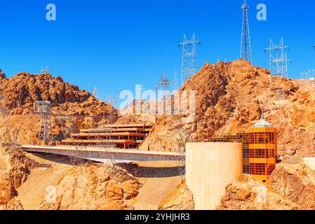 Berühmte und erstaunliche Hoover Dam am Lake Mead, Nevada und Arizona Grenze, USA. Stockfoto