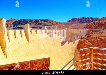 Berühmte und erstaunliche Hoover Dam am Lake Mead, Nevada und Arizona Grenze, USA. Stockfoto