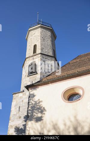 Die römisch-katholische Dreifaltigkeitskirche, Wallfahrtskirche auf dem 985 Meter hohen Dreifaltigkeitsberg oberhalb der Stadt Spaichingen, Tuttlingen d Stockfoto