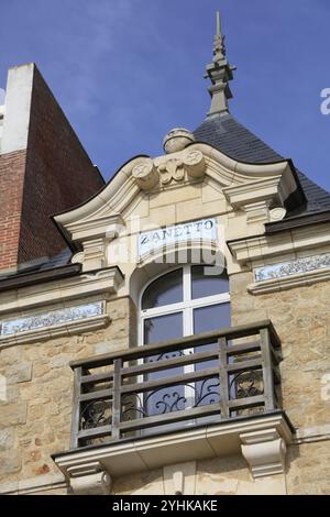 Historische Villa Zanetto im Stil der Belle Epoque an der lido-Promenade, La Baule-Escoublac lido, Departement Loire-Atlantique, Pays de la Loire Stockfoto