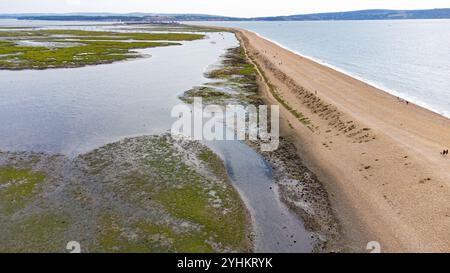 Lymington und Keyhaven Marshes in Dorset Aerial View einschließlich Hurst Castle Stockfoto