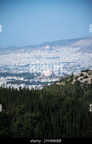 Immitos Hügel, Athen Wandern, Wanderung zum Immitos Hügel, Athen Spaziergänge, Akropolis Blick, Panoramablick Athen, Immitos Hügel Trail, landschaftlich reizvolle Wanderung Athen, Wandern Stockfoto