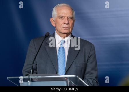 Warschau, Polen. November 2024. Der hohe Vertreter der EU, Josep Borrell, wurde während einer Pressekonferenz gesehen. Minister Radoslaw Sikorski und der hohe Vertreter der Europäischen Union (EU) Josep Borrell hielten eine Pressekonferenz über die europäische Sicherheit, die Wahlen in den USA und die Lage in der Ukraine ab. (Foto: Marek Antoni Iwanczuk/SOPA Images/SIPA USA) Credit: SIPA USA/Alamy Live News Stockfoto