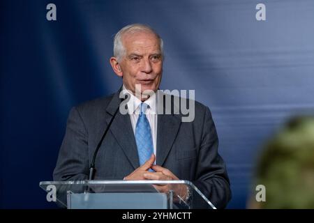 Warschau, Polen. November 2024. Der hohe Vertreter der EU, Josep Borrell, spricht während einer Pressekonferenz. Minister Radoslaw Sikorski und der hohe Vertreter der Europäischen Union (EU) Josep Borrell hielten eine Pressekonferenz über die europäische Sicherheit, die Wahlen in den USA und die Lage in der Ukraine ab. (Foto: Marek Antoni Iwanczuk/SOPA Images/SIPA USA) Credit: SIPA USA/Alamy Live News Stockfoto