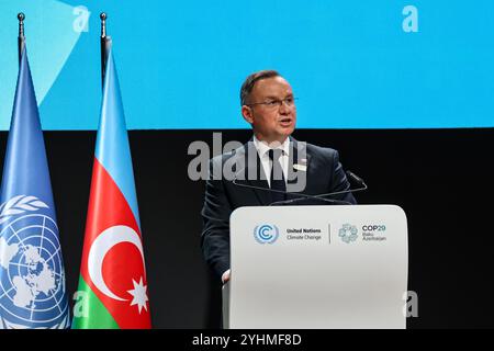 Baku, Aserbaidschan, 12. November 2024. Andrzej Duda, Präsident Polens, spricht während der Konferenz der Vereinten Nationen über Klimaänderungen auf hoher Ebene im Plenarsaal von Nizami während der COP29, einer Veranstaltung des UNFCCC im Olympiastadion von Baku. Die COP29, die ab November 11-22 läuft, konzentriert sich auf die Ermittlung von CO2-Ausgleichsmaßnahmen für saubere Energie. Quelle: Dominika Zarzycka/Alamy Live News Stockfoto