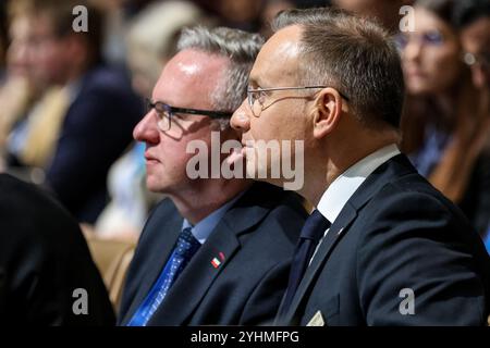 Andrzej Duda, Präsident Polens, nimmt am 12. November 2024 am hochrangigen Segment Baku, Aserbaidschan Teil. Klimakonferenz der Vereinten Nationen im Plenarsaal von Nizami während der COP29, einer Veranstaltung des UNFCCC im Olympiastadion von Baku. Die COP29, die ab November 11-22 läuft, konzentriert sich auf die Ermittlung von CO2-Ausgleichsmaßnahmen für saubere Energie. Quelle: Dominika Zarzycka/Alamy Live News Stockfoto