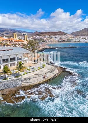 Teneriffa, Kanarische Inseln, Spanien 11.03.2024 Los Cristianos Beach, Luftbild. November 2024 Stockfoto