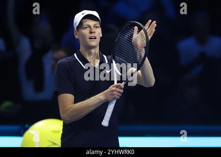Turin, Italien. November 2024. Jannik Sinner of Italy feiert am dritten Tag des Nitto ATP World Tour Finals das Round Robin-Einzelspiel zwischen Jannik Sinner aus Italien und Taylor Fritz aus den USA. Quelle: Marco Canoniero/Alamy Live News Stockfoto
