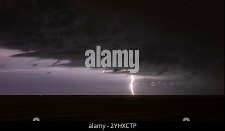 Gemeinsame Wolke zu Boden Blitzschlag Stockfoto