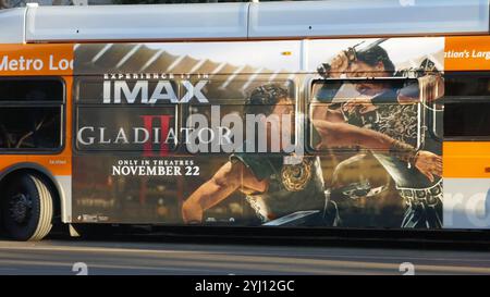 Los Angeles, Kalifornien, USA 11. November 2024 Gladiator II Bus mit Paul Mescal und Pedro Pascal am 11. November 2024 in Los Angeles, Kalifornien, USA. Foto: Barry King/Alamy Stock Photo Stockfoto