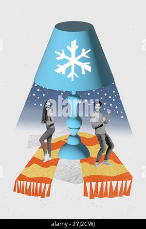 Vertikale Collage Bild von zwei Mini schwarz weiß Leute haben Spaß tanzenden Schal unter großen Tischlampe Licht fallenden Schnee Stockfoto