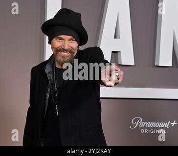 Los Angeles, Vereinigte Staaten. November 2024. Darsteller Billy Bob Thornton nimmt am 12. November 2024 an der Premiere von Paramount's Fernsehdrama Landman in den Paramount Studios in Los Angeles Teil. Geschichte: Landman spielt in den sprichwörtlichen Boomstädten von West Texas und erzählt von der Suche nach dem Glück in der Welt der Ölplattformen. Die Serie ist eine Geschichte von Rothälsen und wilden Milliardären, die einen so großen Boom anheizen, dass er unser Klima, unsere Wirtschaft und unsere Geopolitik neu gestaltet. Foto: Jim Ruymen/UPI Credit: UPI/Alamy Live News Stockfoto