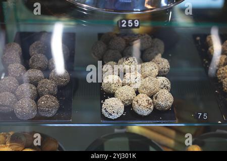 Köstliche Desserts in einem Café Stockfoto