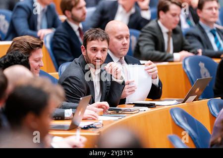 12. NOVEMBER 2024 Niederländisch Tweede Kamer Plenardebatte DEN HAAG, NIEDERLANDE - 12. NOVEMBER: Silvio Erkens VVD während der Plenardebatte im Tweede Kamer am 12. November 2024 in den Haag, Niederlande. Den Haag Tweede Kamer Niederlande Inhalte können nicht direkt oder indirekt über Dritte in den Niederlanden weiterverbreitet werden. Copyright: XJohnxBeckmannx Stockfoto