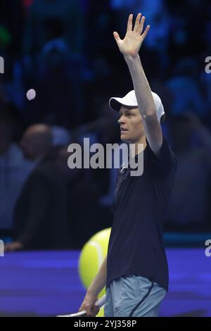 Turin, Italien. November 2024. Jannik Sinner of Italy feiert am dritten Tag des Nitto ATP World Tour Finals das Round Robin-Einzelspiel zwischen Jannik Sinner aus Italien und Taylor Fritz aus den USA. Quelle: Marco Canoniero/Alamy Live News Stockfoto