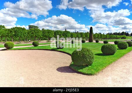 Oberer Park in Pertergof, Stadt Sankt-Petersburg, Russland Stockfoto