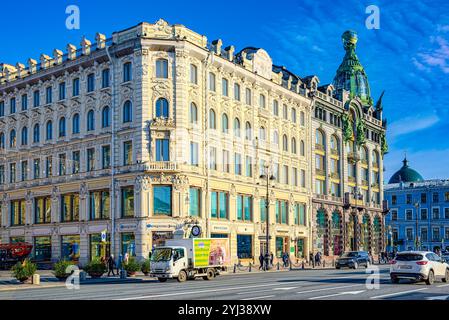 Sankt Petersburg, Russland - November 07, 2019: berühmte Haus in Saint Petersburg-Singer Haus. Russland. Stockfoto