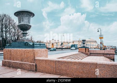 Sankt Petersburg, Russland - 05. November 2019: Senatsgebäude in Sankt Petersburg. Russland. Stockfoto