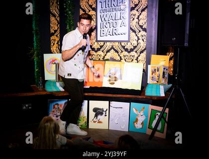 Russell Kane Buch lesen und signieren Veranstaltung, Bar Up the Road, Southend © Clarissa Debenham (Film Free Photography) / Alamy Stockfoto