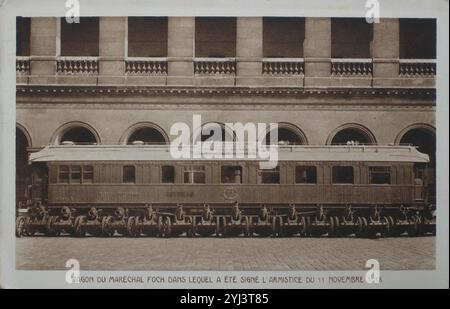 Vintage-Foto von Paris. Marschall Foch's Wagen, in dem der Waffenstillstand vom 11. November 1918 unterzeichnet wurde. Frankreich. 1925 Stockfoto