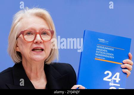 Berlin, Deutschland. November 2024. Volkswirtschaftslehre, Prof. Dr. Dr. hc Monika Schnitzer, Berlin, 12. November 2024. Quelle: dpa/Alamy Live News Stockfoto