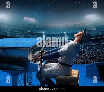 TARON EGERTON in ROCKETMAN (2019), Regie: DEXTER FLETCHER. Kredit: PARAMOUNT BILDER / Album Stockfoto