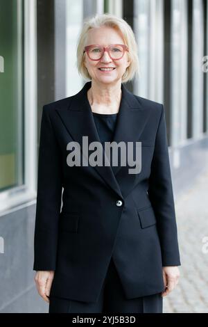 Berlin, Deutschland. November 2024. Volkswirtschaftslehre, Prof. Dr. Dr. hc Monika Schnitzer, Berlin, 12. November 2024. Quelle: dpa/Alamy Live News Stockfoto