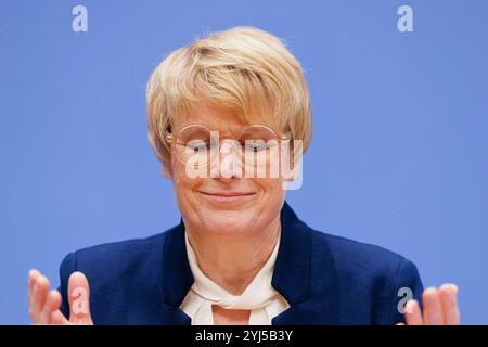 Berlin, Deutschland. November 2024. Prof. Dr. Veronika Grimm, Berlin, 12. November 2024. Quelle: dpa/Alamy Live News Stockfoto