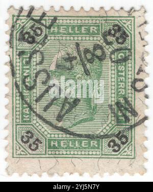ÖSTERREICH — 18. Juni 1901: 35 heller Grüne Briefmarke (Lackbarren) mit Porträt des österreichischen Monarchen Kaiser Franz Josef. Franz Joseph I. oder Franz Joseph I. war vom 2. Dezember 1848 bis zu seinem Tod am 21. November 1916 Kaiser von Österreich, König von Ungarn und den anderen staaten der Habsburgermonarchie. Zu Beginn seiner Regierungszeit wurden seine Reiche und Gebiete als Österreichisches Reich bezeichnet, wurden aber 1867 als Doppelmonarchie des Österreichisch-Ungarischen Reiches wiederaufgebaut. Vom 1. Mai 1850 bis zum 24. August 1866 war Franz Joseph auch Präsident des Deutschen Bundes Stockfoto